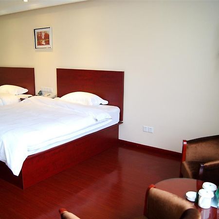 Greentree Inn Jiangsu Suzhou Kunshan High Speed Rail Station Hengshan Road Express Hotel Dış mekan fotoğraf